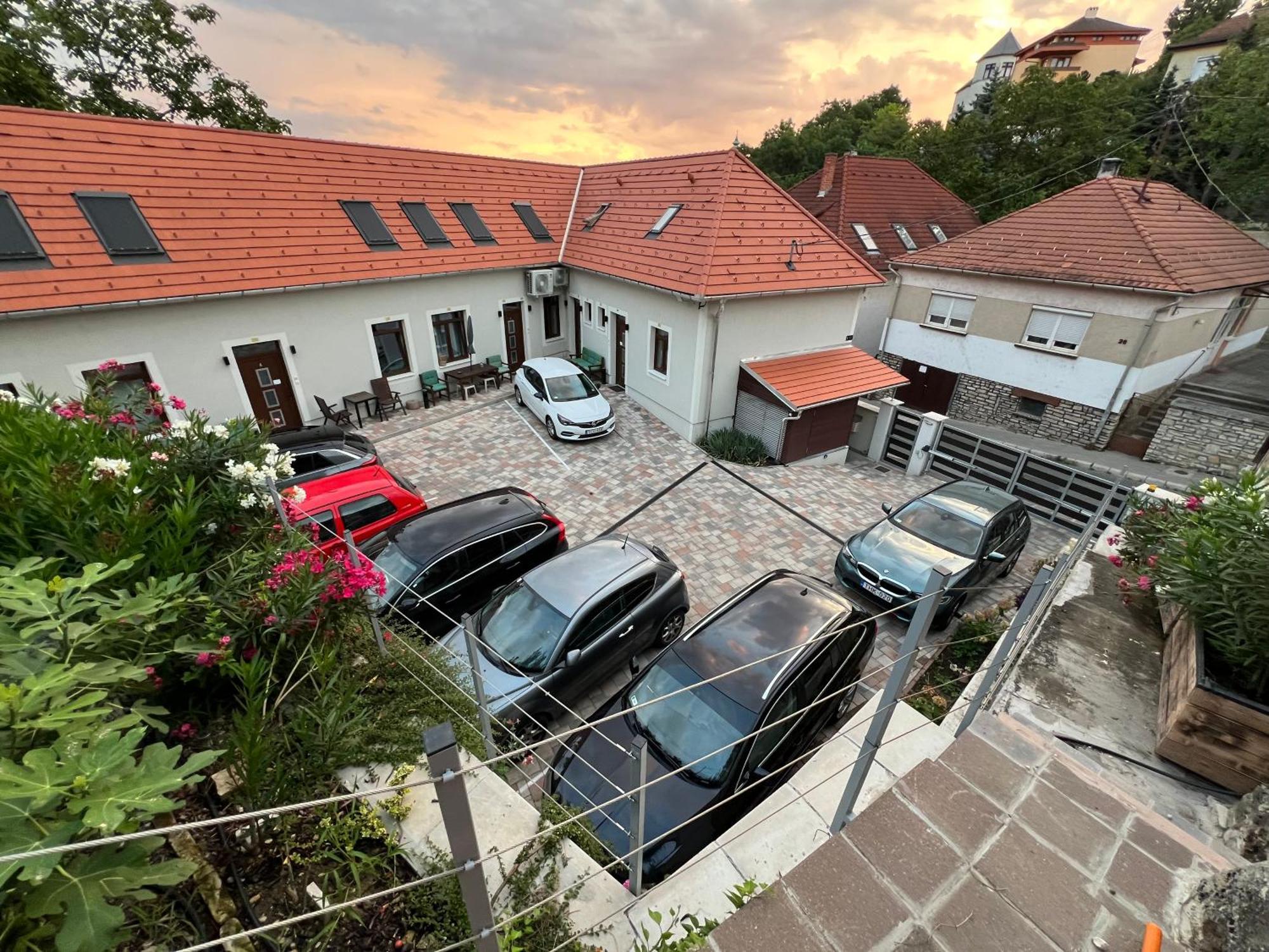 Apartament Monbuhim Twin Veszprém Zewnętrze zdjęcie